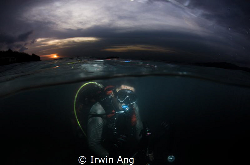 S U N S E T
Anilao, Philippines. May 2015 by Irwin Ang 