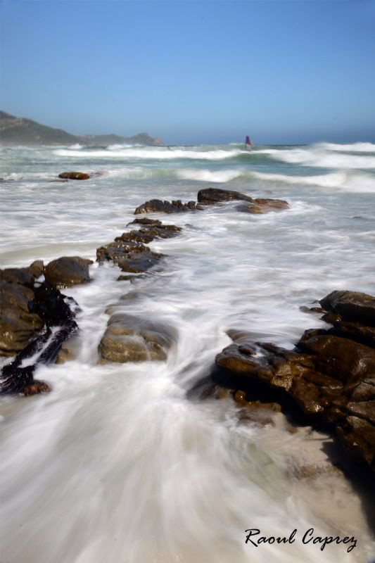 Slow waves by Raoul Caprez 