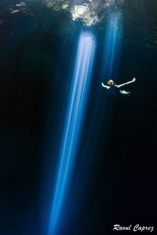 Through the laser by Raoul Caprez 