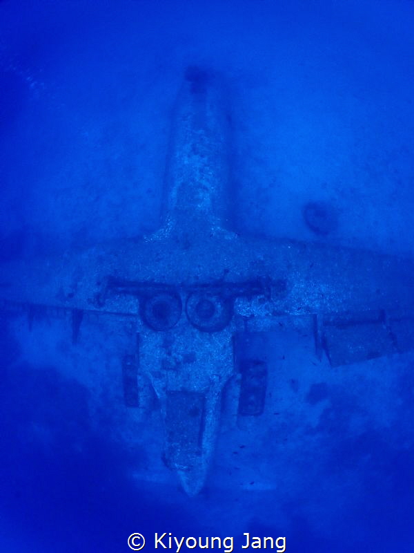 Plane wreck of Boracay by Kiyoung Jang 