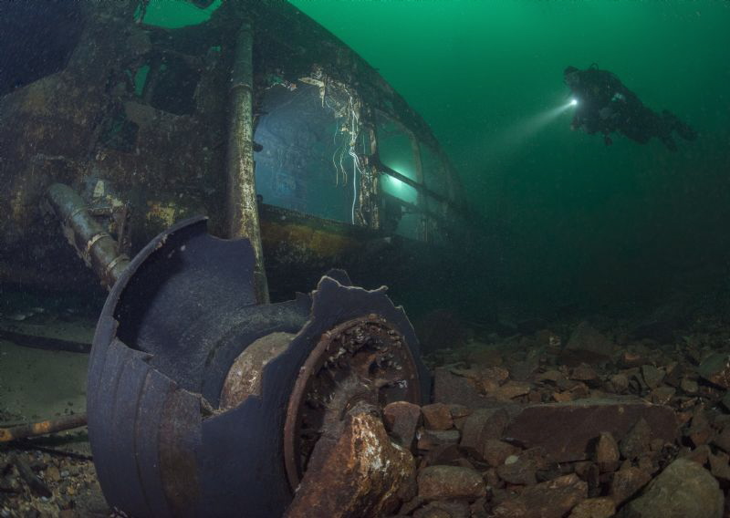 Off camera light inside of the wreck.
Taken at Stoney Co... by Spencer Burrows 