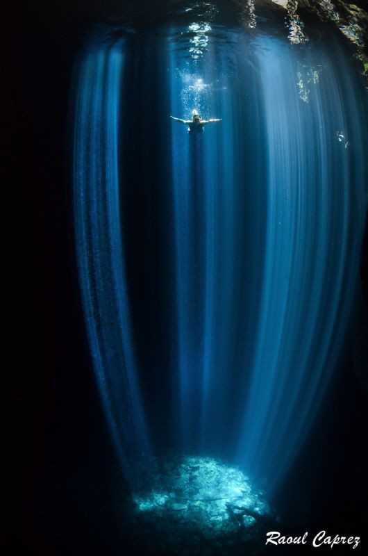 Entry in the sunlight by Raoul Caprez 