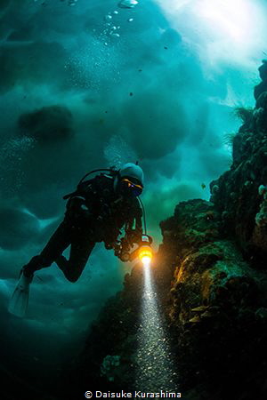 The Ice Diver by Daisuke Kurashima 