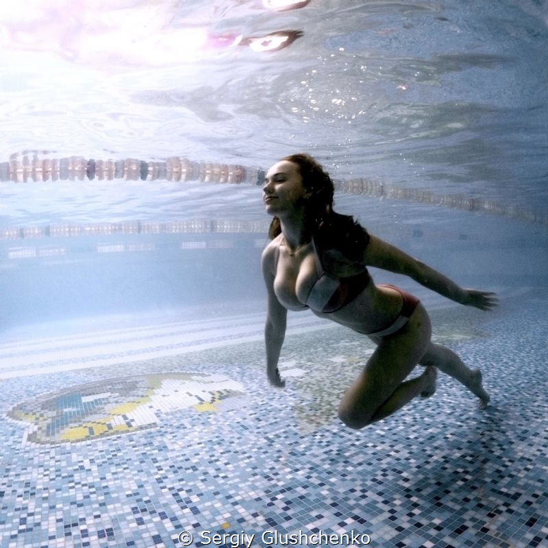 Running swimmer... by Sergiy Glushchenko 