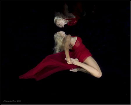 Beateful Reflection U/W Fashion shot taken at night in th... by Christopher Borel 