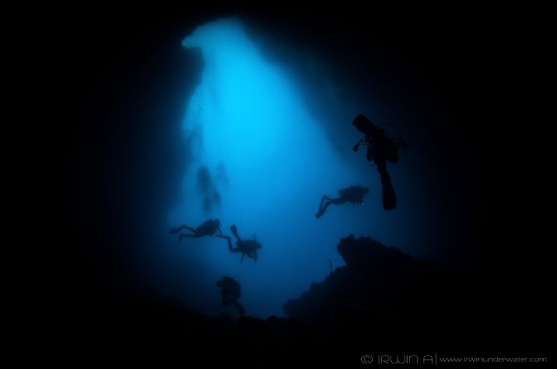 B L U E - H O L E
Indian Ocean 
South Lombok (Belongas)... by Irwin Ang 