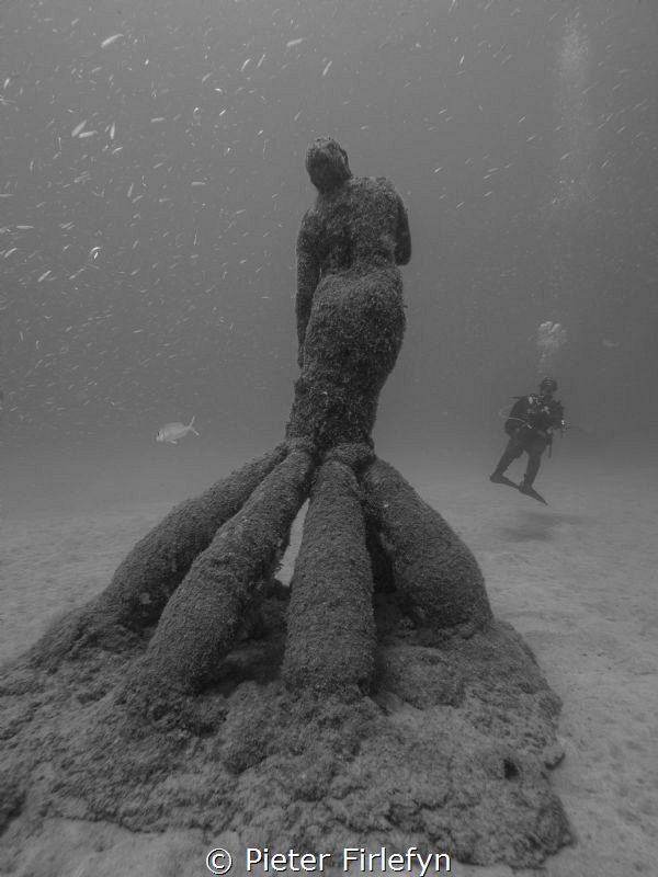 Museo Atlantico Lanzarote by Pieter Firlefyn 