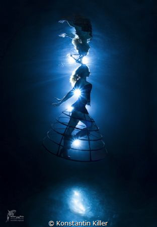 Model: Dominique Grübel
 Fotograf: Konstantin Killer
 O... by Konstantin Killer 