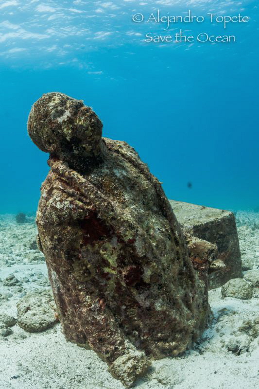 Man in the sand, Musa Isla Mujeres Mexico by Alejandro Topete 