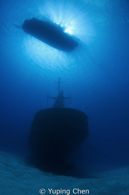 Big Boat&Small Boat/Grand Cayman,Canon 5D MarkIII, 8-15mm... by Yuping Chen 