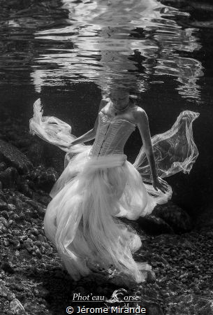 Reflexion by Jérome Mirande 