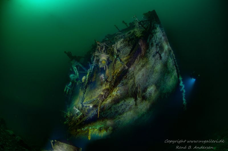 Aquila WW2 Wreck 40meter depht by Rene B. Andersen 