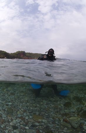 
Can't you get your fin's of Mr Thomas.
10.5mm. by Derek Haslam 