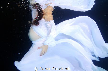 Maternity Photography by Caner Candemir 