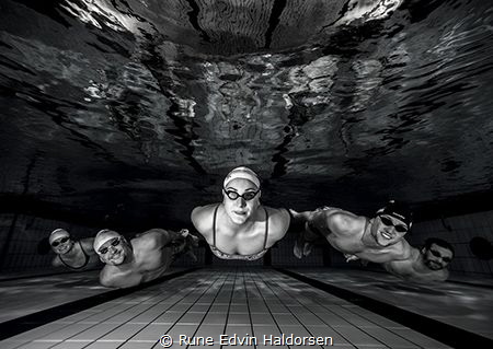 A team of lifesavers on a training day by Rune Edvin Haldorsen 