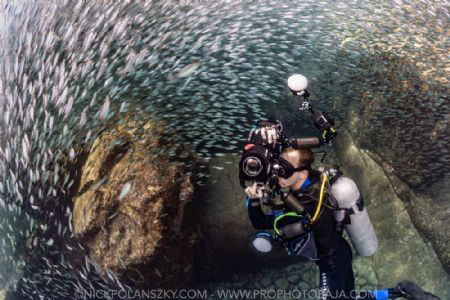 Caught in the middle of the mass Hannes Klostermann Under... by Nick Polanszky 