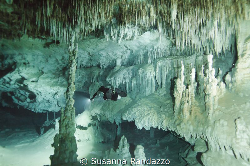 Otoch Ha cave, Mexico
(14mm,1/50,f3.5,iso640) by Susanna Randazzo 