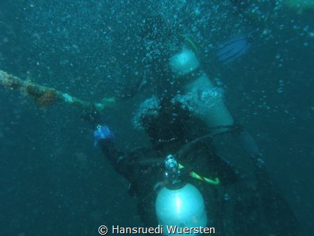 ..get deco after the Irako,very bad visibility that day by Hansruedi Wuersten 