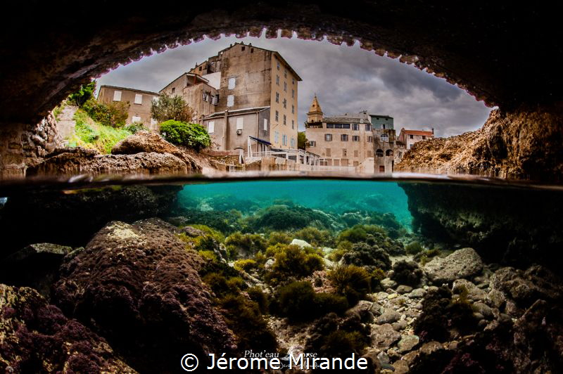 Under the bridge by Jérome Mirande 
