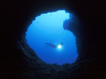 The bleu hole. Nikon F90x, !6mm, no strobo by Marchione Giacomo 