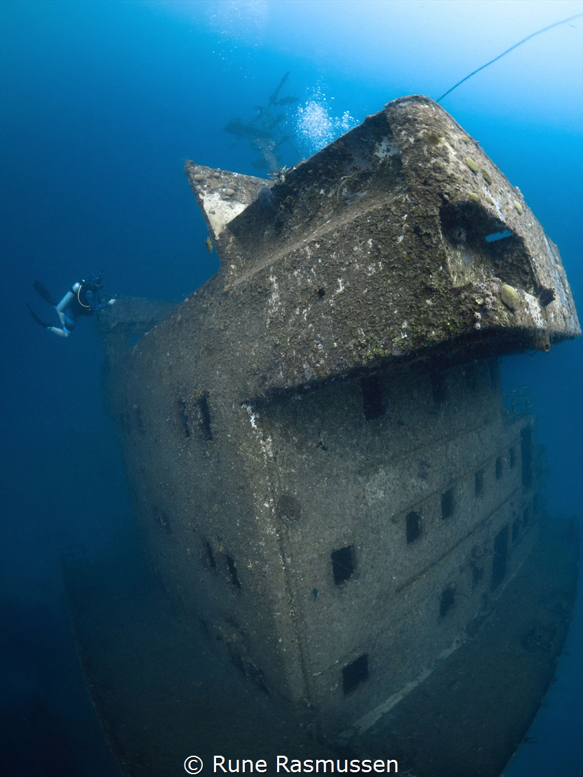 the odyssey wreck by Rune Rasmussen 