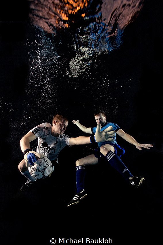 Underwateraction by Michael Baukloh 