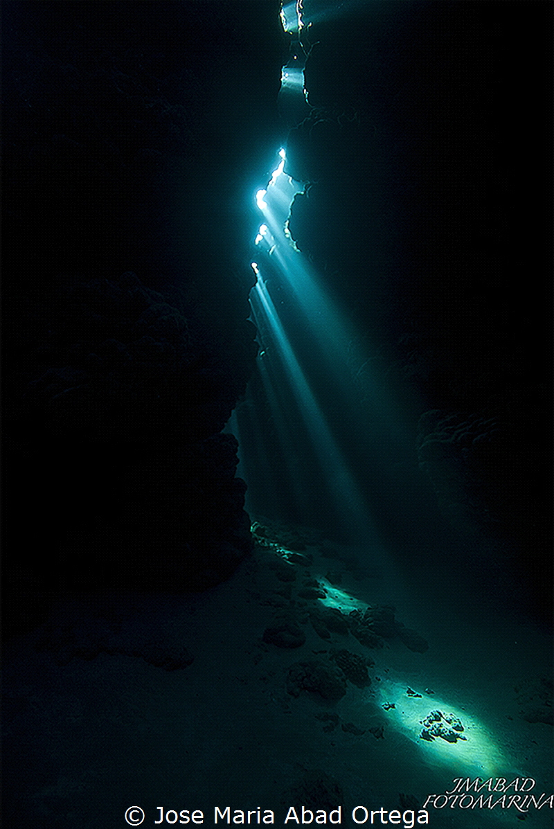 Cave at Ras Mohammed by Jose Maria Abad Ortega 
