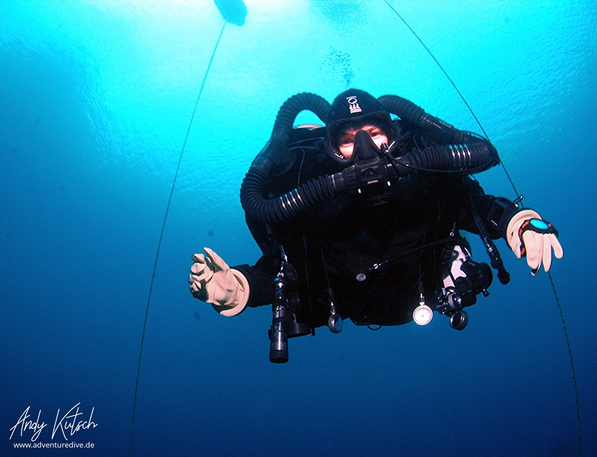 Diver on a CCR in a german lake by Andy Kutsch 