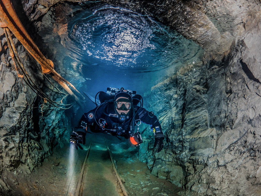 Old Slate mine 'Nuttlar' in Germany. Diving in a museum. by Brenda De Vries 