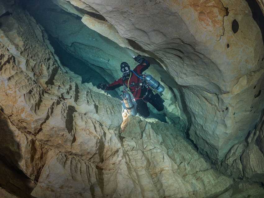 A tunnel in the Ressel cave in France at about 300m from ... by Brenda De Vries 