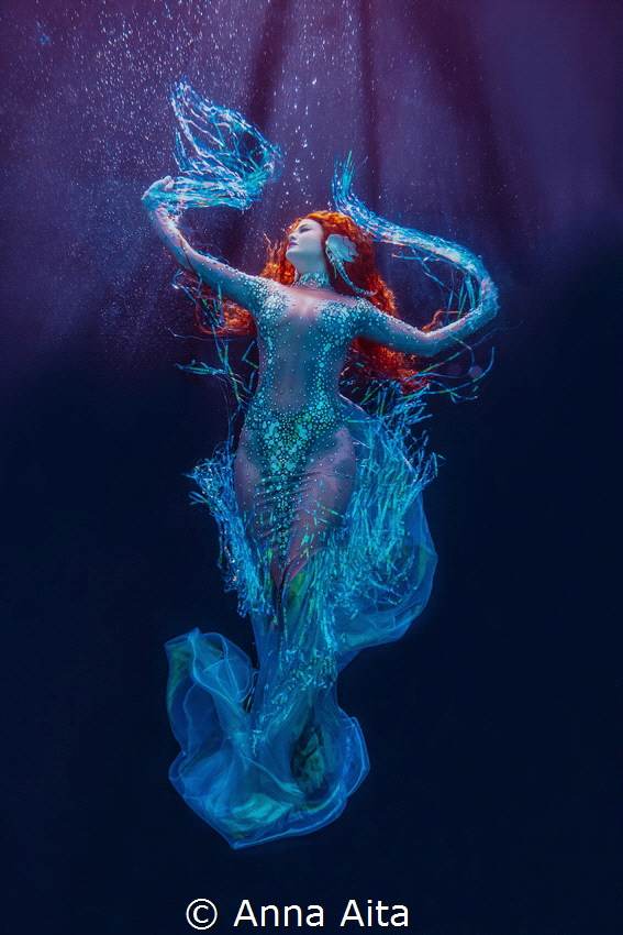 This photo was taken in my pool. I shot with natural ligh... by Anna Aita 