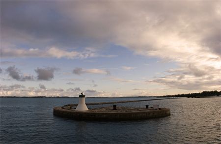 Dockyard jetty, Bermuda by Dr Evil 