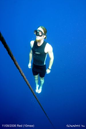 Free diver. by Skinonimus Uw 