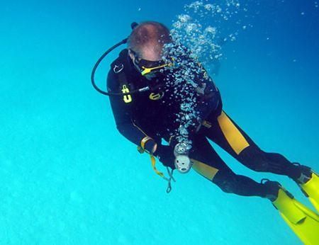 Kwaj ... We have a problem. 
Or..Rescue Diving Classes h... by Lee Craker 