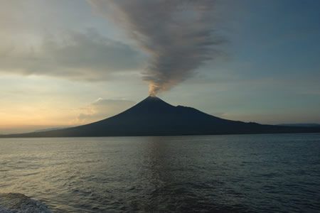 Morning Smoke/Ulawon, from the rear deck of the Paradise ... by Bruce Lehnertz 