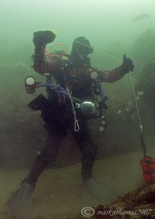 Sending up SMB.
Poor viz, Cornwall, June 06.
D200, 16mm. by Mark Thomas 