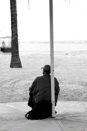 Waikiki beach sitter. by Dale Hymes 