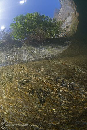 Snells window. Vivian quarry. D200, 10.5mm. by Derek Haslam 