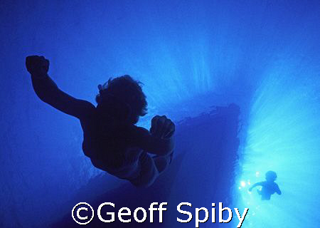 mother and son freediving by Geoff Spiby 