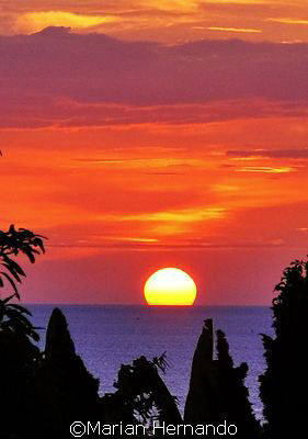 Manado Bay Sunset. by Marian Hernando 