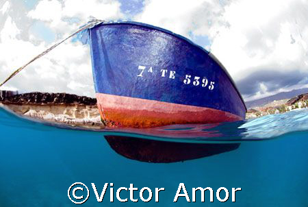 Small ship by Victor Amor 