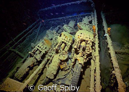 motorbikes on the Thislegorm
Nikonos 4 with 15mm lens by Geoff Spiby 