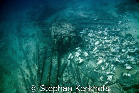 All what is left of the yolanda wreck on Yolanda reef Ras... by Stephan Kerkhofs 
