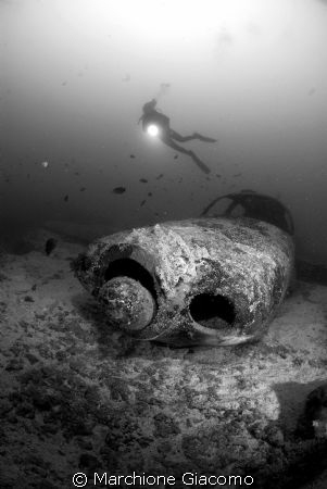 Zero. Nikon D200, 10,5 lens nikon, two strobo
Moal boal,... by Marchione Giacomo 