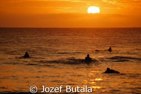 waiting for waves.........cove park,kihei,maui by Jozef Butala 