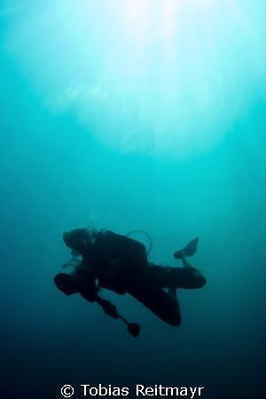 "Scuba Tintin", Bida Nai, Phi Phi Islands, Canon EOS 350d... by Tobias Reitmayr 