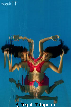Model: Ms. Pamela Indah, try to capture her movement with... by Teguh Tirtaputra 