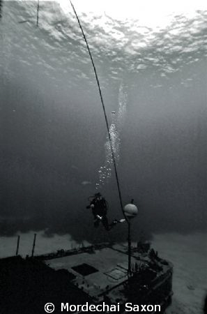 15mm lens with Nikonos V, no strobe.  The wreck off the s... by Mordechai Saxon 