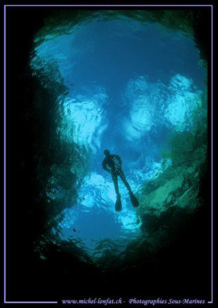 Diving the Verzasca River Hole.... :O) by Michel Lonfat 