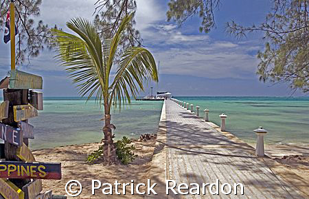Boat readies to leave the dock at Rum Point for the trip ... by Patrick Reardon 